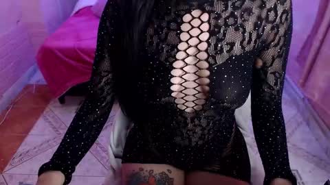 alaia_blue1 online show from 31, 10, 2025