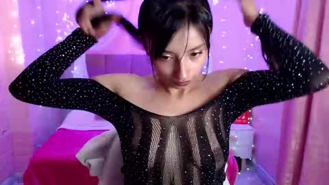 alaia_blue1 online show from 7, 11, 2025