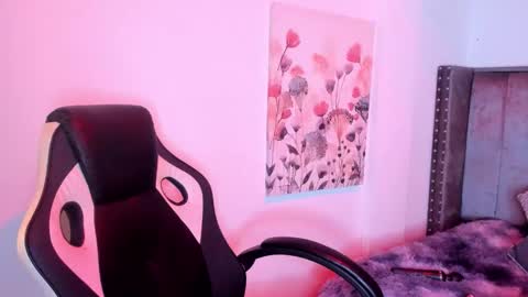 Snapshot of alaia_carter chatting on 23, 10, 2025 Alaia Carter online show from 23, 10, 2025