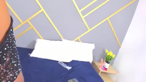 alaia_colins online show from 11, 2, 2025