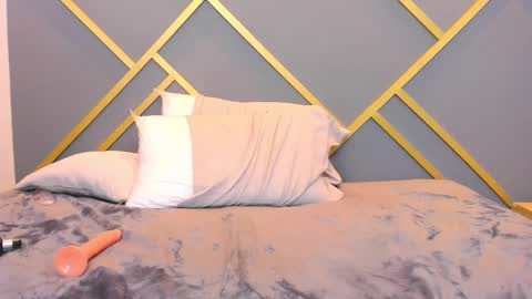 alaia_colins online show from 26, 2, 2025