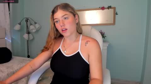Snapshot of alaia_greyy chatting on 12, 12, 2024 Alaia online show from 12, 12, 2024