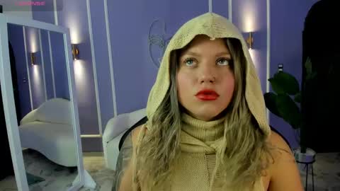 Snapshot of alaia_greyy chatting on 24, 9, 2025 Alaia online show from 24, 9, 2025