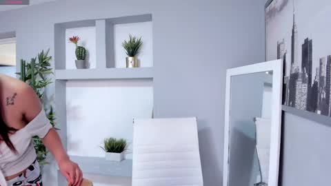 Snapshot of alaia_soto chatting on 11, 3, 2025 alaia_soto online show from 11, 3, 2025