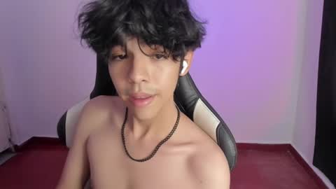 Snapshot of alan18n chatting on 11, 1, 2025 alan18n online show from 11, 1, 2025