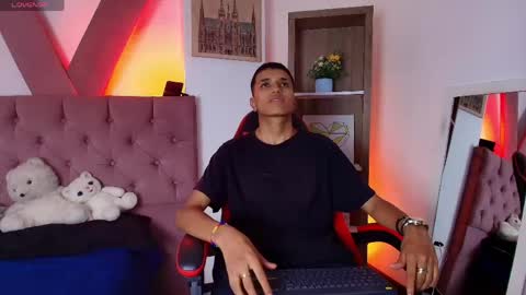 alan_colthon online show from 14, 4, 2026