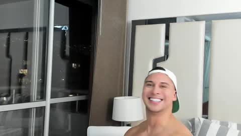 Snapshot of alan_vidal chatting on 20, 2, 2025 Alan Vidal online show from 20, 2, 2025