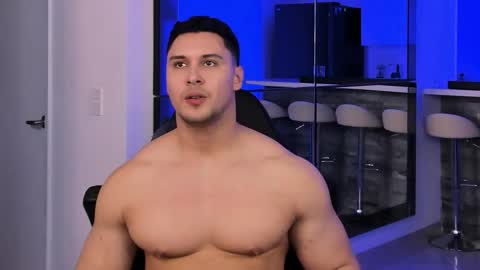 Snapshot of alan_vidal chatting on 18, 9, 2025 Alan Vidal online show from 18, 9, 2025