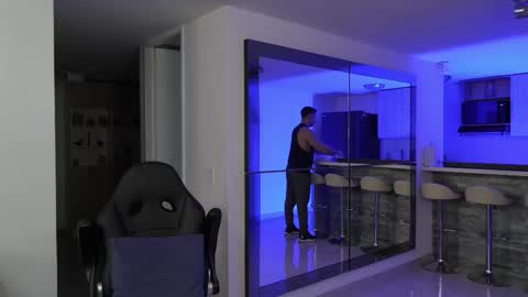 Snapshot of alan_vidal chatting on 19, 9, 2025 Alan Vidal online show from 19, 9, 2025