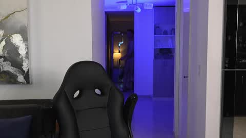 Snapshot of alan_vidal chatting on 18, 11, 2025 Alan Vidal online show from 18, 11, 2025