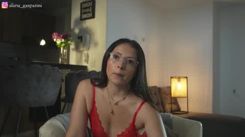 Alana Gasparini online show from 2, 11, 2025