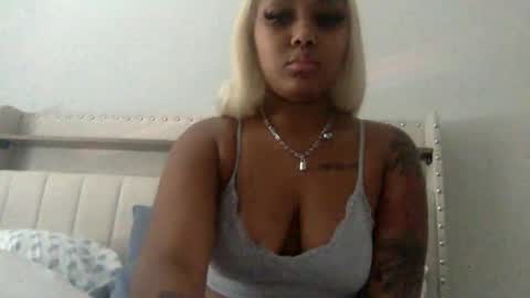 Snapshot of alanaaheartttt chatting on 3, 11, 2025 alanaaheartttt online show from 3, 11, 2025