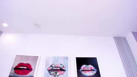 Alana Kim online show from 19, 9, 2025