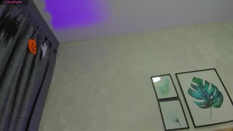 Snapshot of alanna_hank chatting on 1, 11, 2025 Alanna online show from 1, 11, 2025