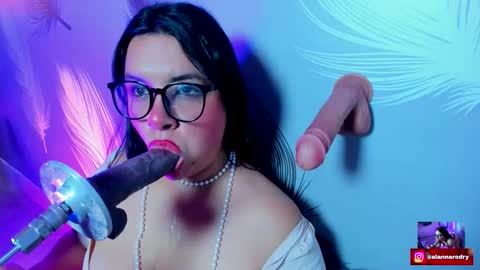 alana silver online show from 11, 9, 2025