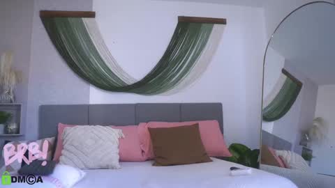 alannathomson online show from 16, 2, 2025