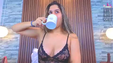 Snapshot of alannavidal chatting on 8, 7, 2026 alannavidal online show from 8, 7, 2026