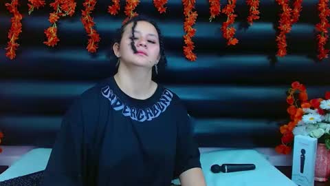 AlaSmith  online show from 30, 1, 2025