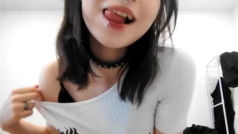 Im Katrina online show from 12, 10, 2025