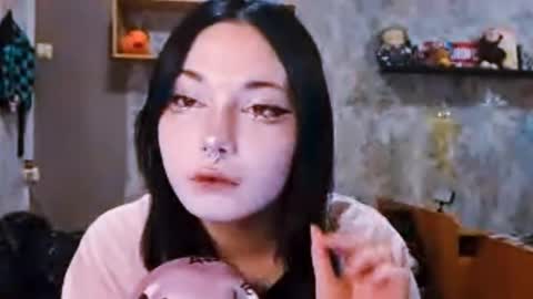 Im Katrina online show from 30, 11, 2025