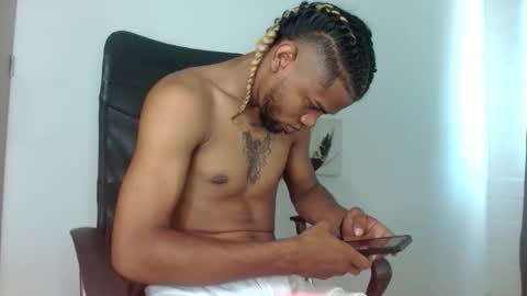 ale_squirt333 online show from 13, 2, 2026