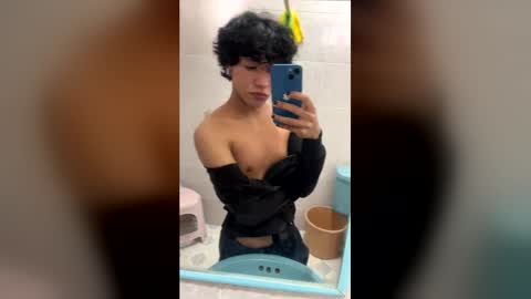 alefemboy8117 online show from 24, 7, 2026