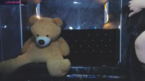 Snapshot of aleja05_b chatting on 24, 11, 2025 aleja online show from 24, 11, 2025