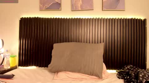 aleja__slav3 online show from 16, 1, 2026