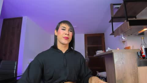 A L E J A N D R A online show from 14, 2, 2025