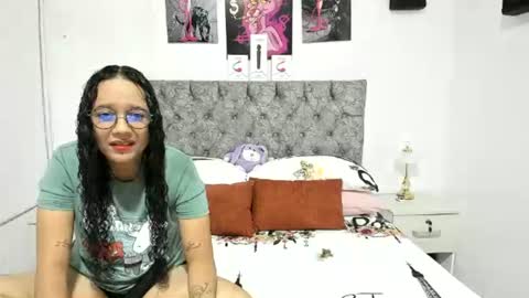 Snapshot of alejandra_evanss chatting on 27, 6, 2026 alejandra_evanss online show from 27, 6, 2026