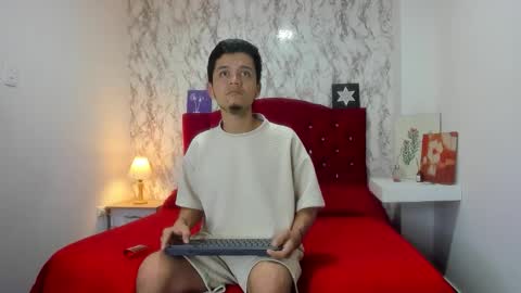 ALEJANDRA JAMES online show from 2, 4, 2026