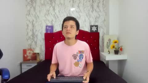 ALEJANDRA JAMES online show from 21, 4, 2026