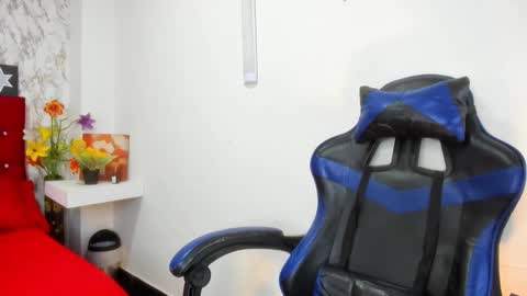 ALEJANDRA JAMES online show from 23, 5, 2026
