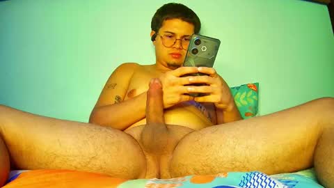 Alejandro online show from 28, 2, 2025