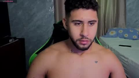 Snapshot of alejandrojf_00 chatting on 19, 6, 2026 Daiki jack online show from 19, 6, 2026