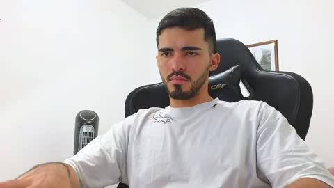 alejandroo_7 online show from 8, 1, 2025