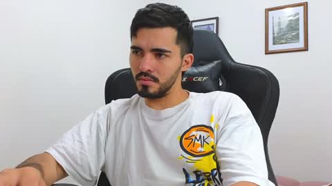 alejandroo_7 online show from 15, 1, 2025