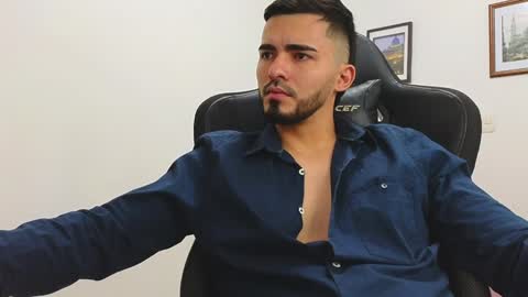 alejandroo_7 online show from 21, 1, 2025