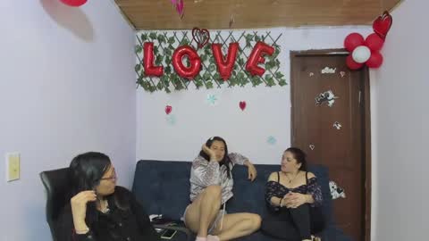 zoe and Kataleya online show from 25, 2, 2025