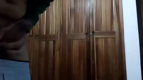 Snapshot of alejo_camboy chatting on 28, 12, 2024 Alejo online show from 28, 12, 2024