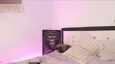 alejo_cute online show from 1, 2, 2025