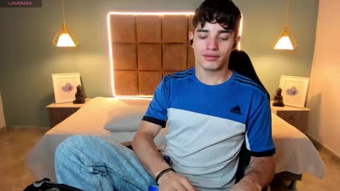 ALejoo Saenz online show from 27, 2, 2026