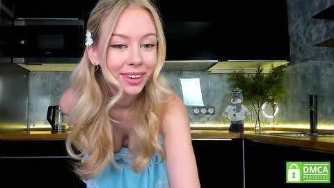 Snapshot of aleksa_cutie chatting on 3, 1, 2025 Next stream - 2 dec - online show from 3, 1, 2025