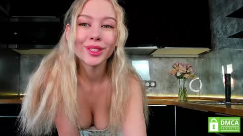 Snapshot of aleksa_cutie chatting on 23, 1, 2025 Next stream - 2 dec - online show from 23, 1, 2025