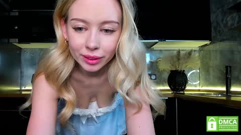 Snapshot of aleksa_cutie chatting on 25, 1, 2025 Next stream - 2 dec - online show from 25, 1, 2025