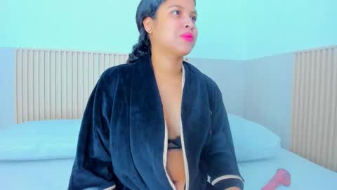 Snapshot of alena_brown chatting on 21, 10, 2025 ALENA online show from 21, 10, 2025