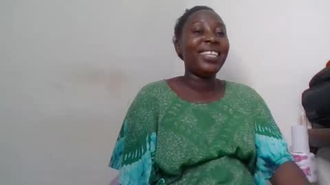 Snapshot of alesha_ chatting on 13, 2, 2025 Noreen Kennth and Emilly online show from 13, 2, 2025