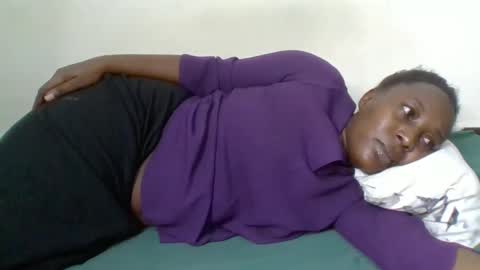 Snapshot of alesha_ chatting on 25, 2, 2025 Noreen Kennth and Emilly online show from 25, 2, 2025