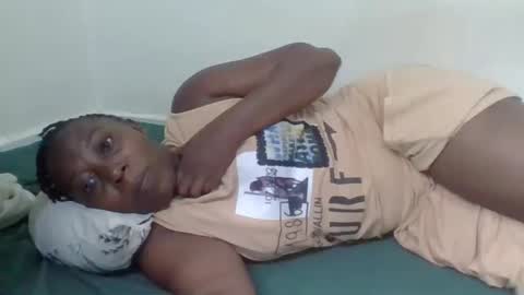 Snapshot of alesha_ chatting on 4, 3, 2025 Noreen Kennth and Emilly online show from 4, 3, 2025