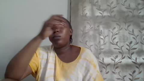 Snapshot of alesha_ chatting on 13, 9, 2025 Noreen Kennth and Emilly online show from 13, 9, 2025